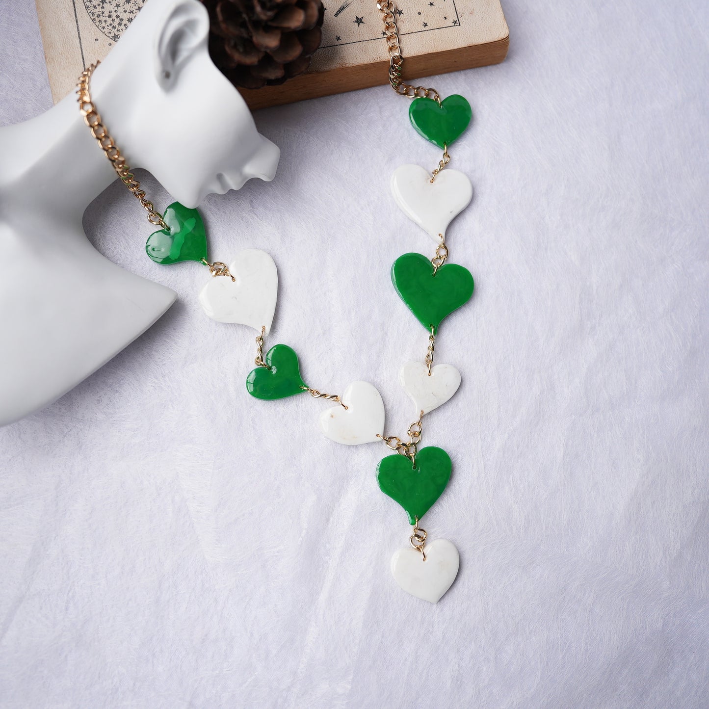 Collar Vastedad Verde Blanco