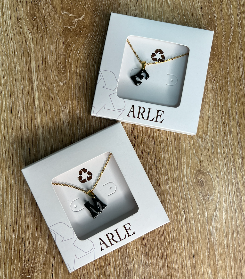 PROMO DÚO COLLARES LETRA INICIAL