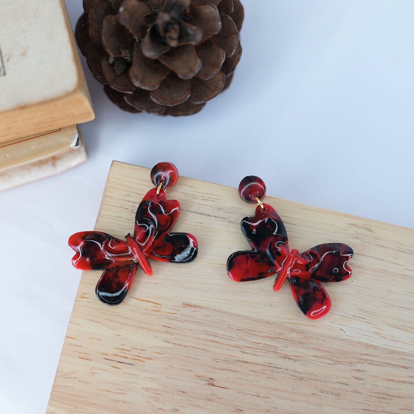 Earrings Leaf base Circular
