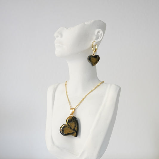 Set Corazón Dorado con Negro
