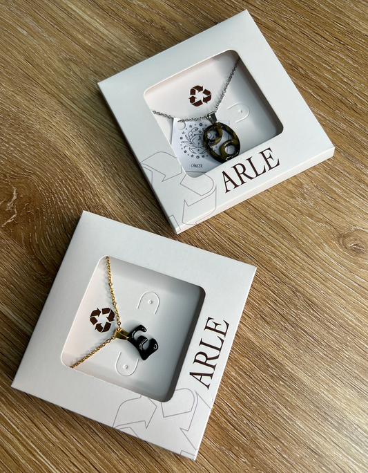 PROMO DÚO COLLARES ZODIACO + INICIAL