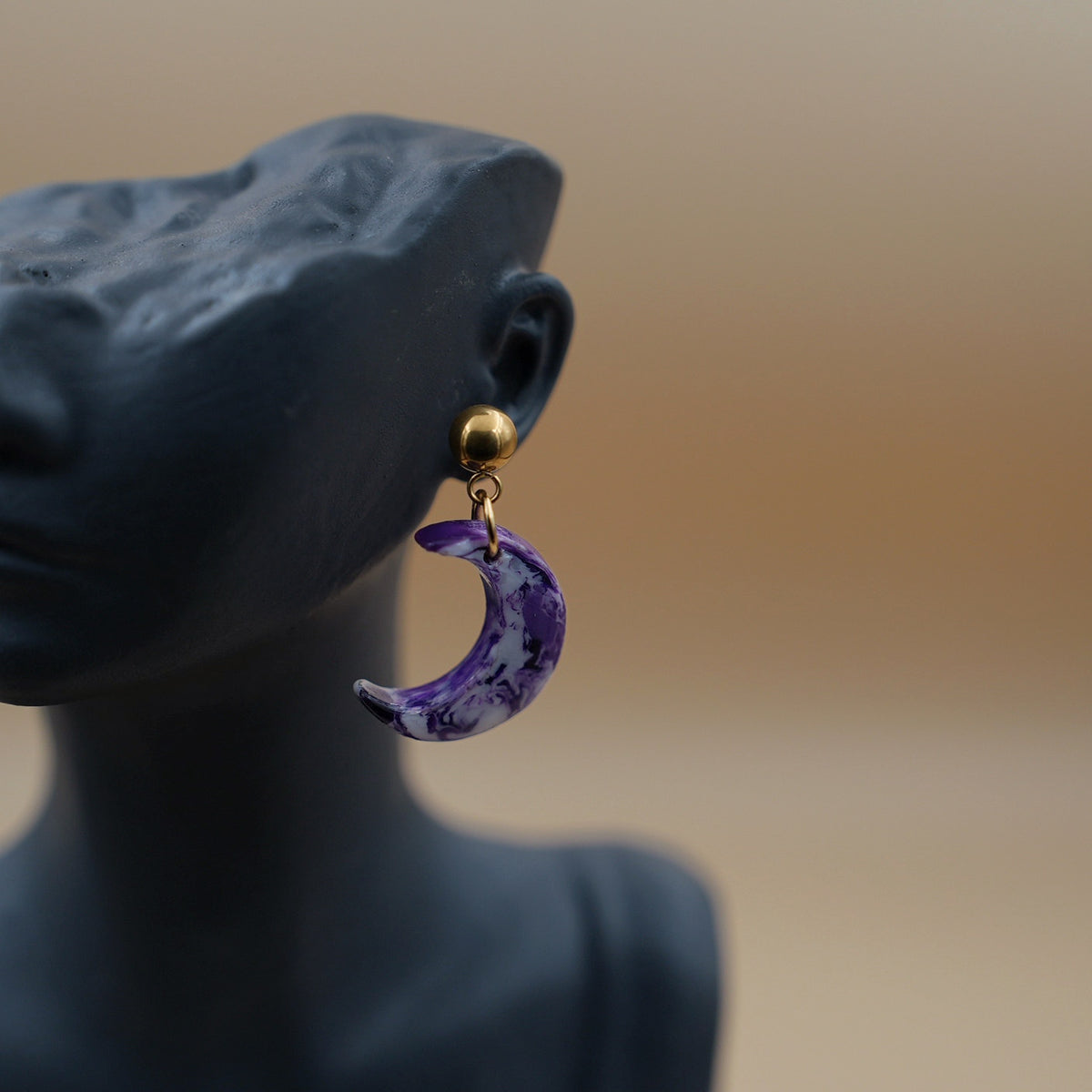 Aretes Luna Mística