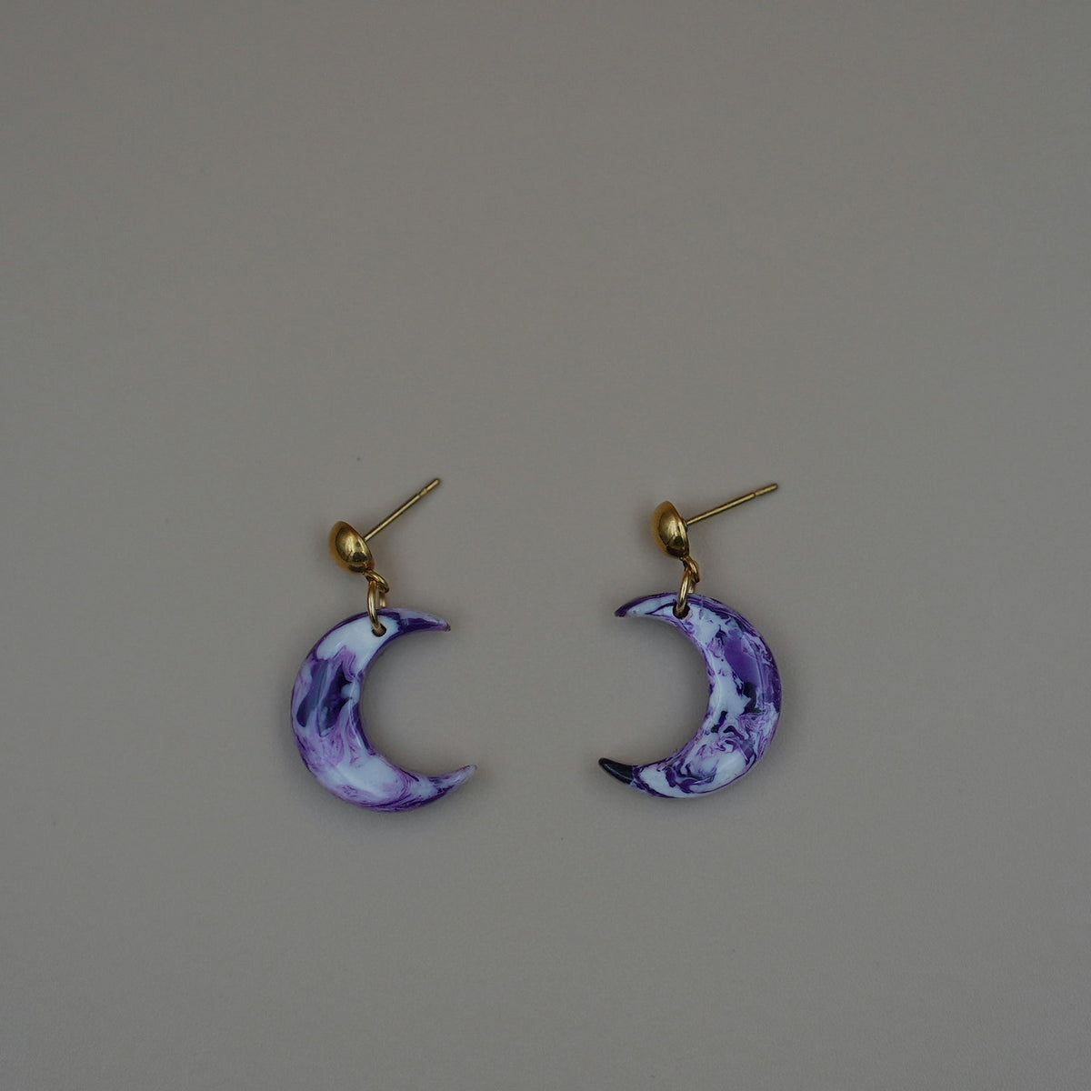 Aretes Luna Mística