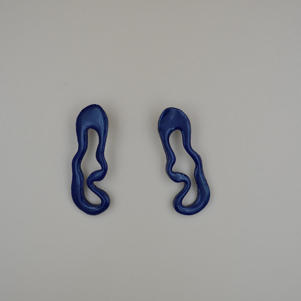 Maxi Aretes Raíz Azul