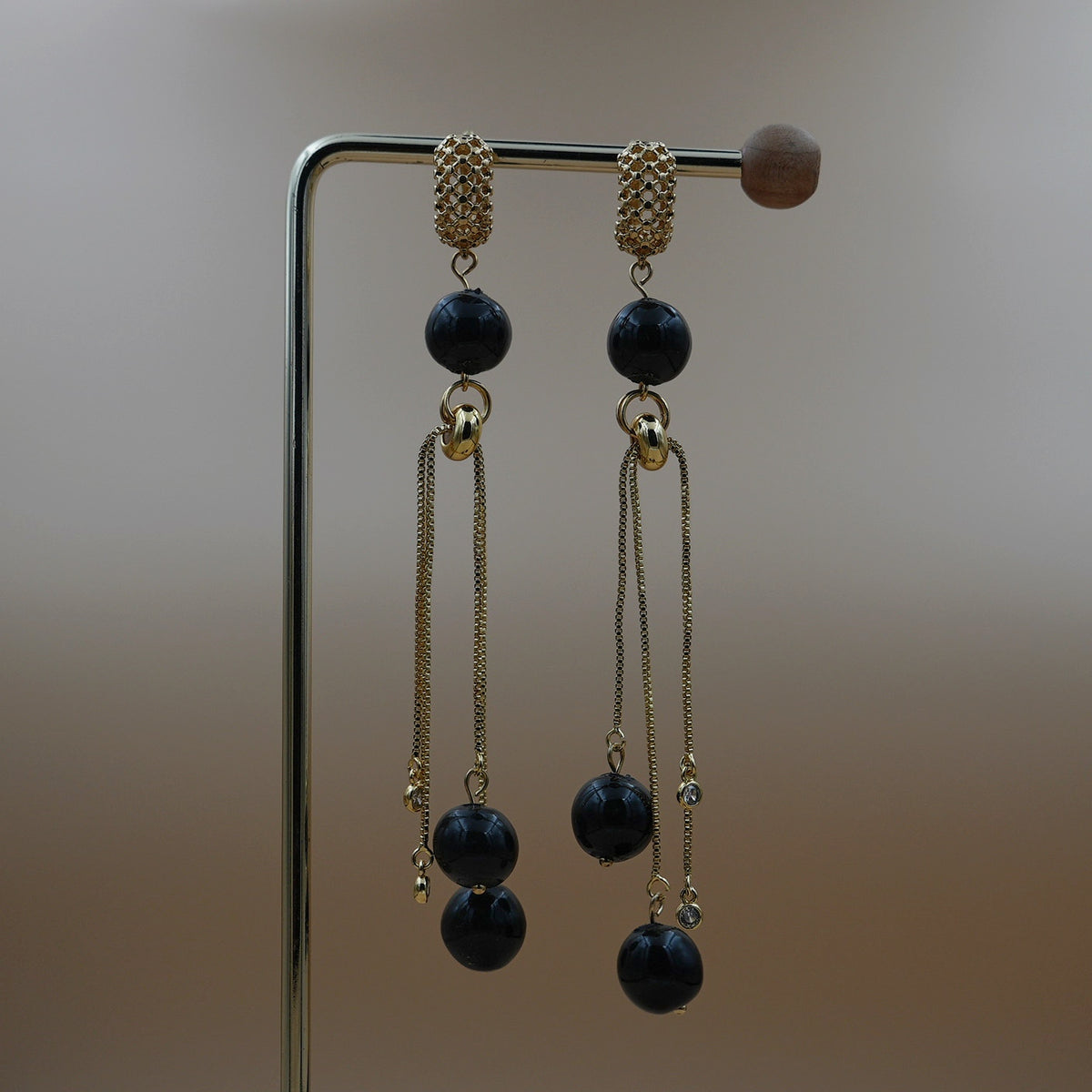 Aretes Iluminar Negro