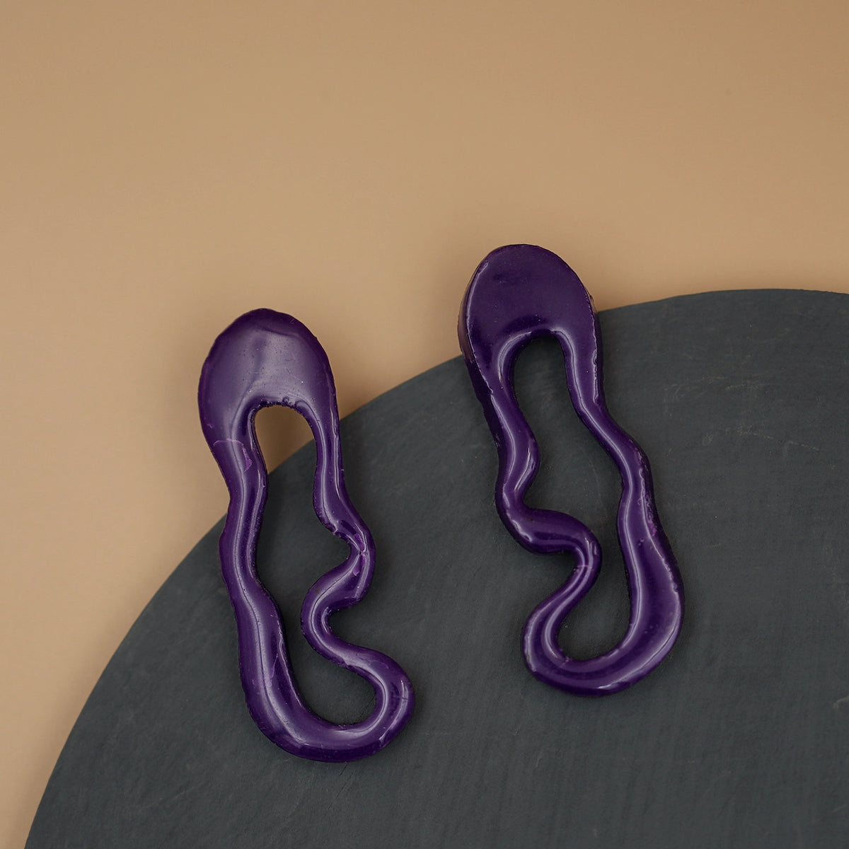 Maxi Aretes Raíz Morado