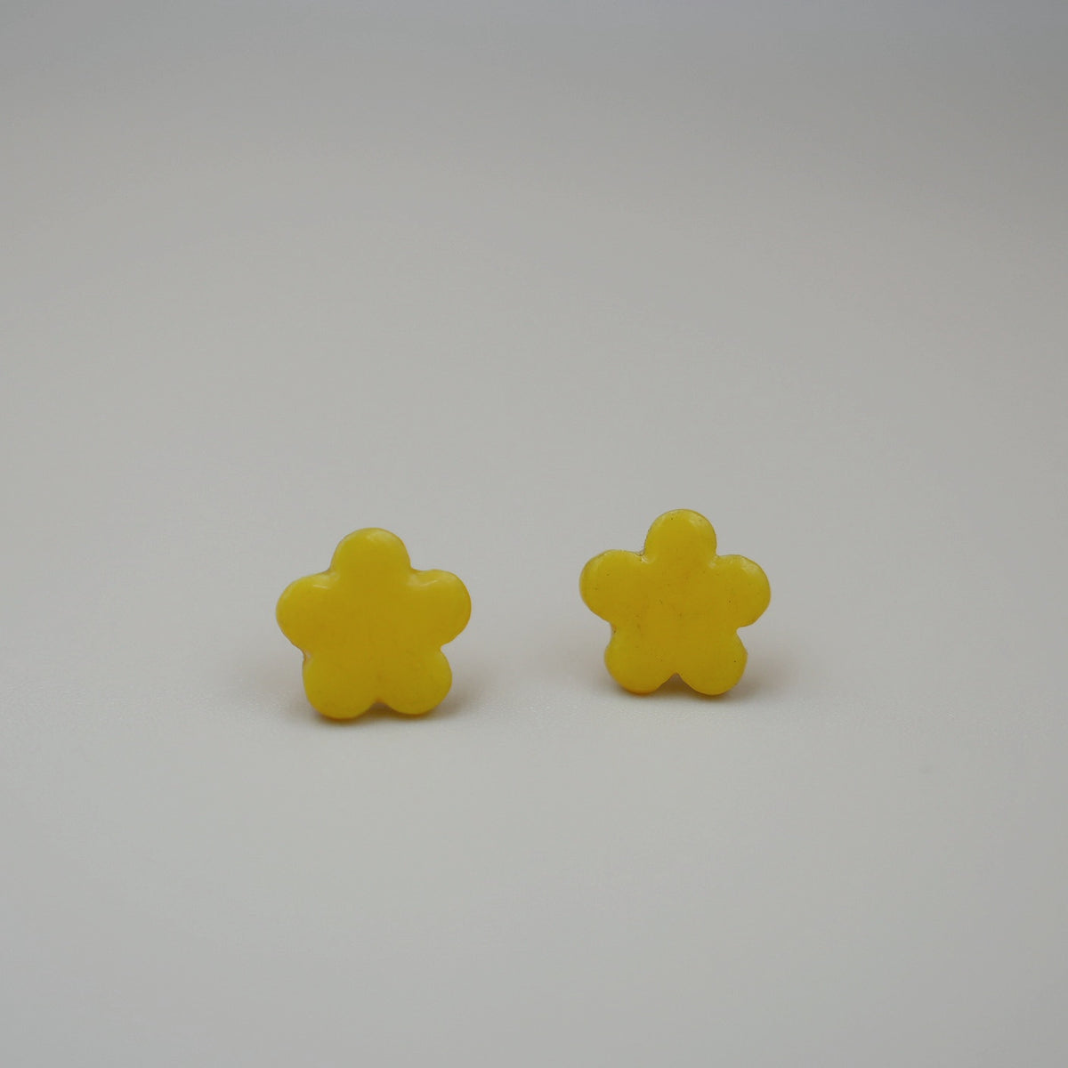 Aretes Flor Amarilla