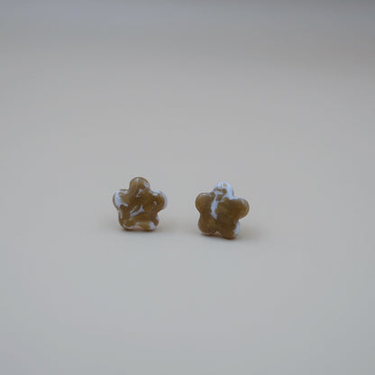 Aretes Flor Ocre