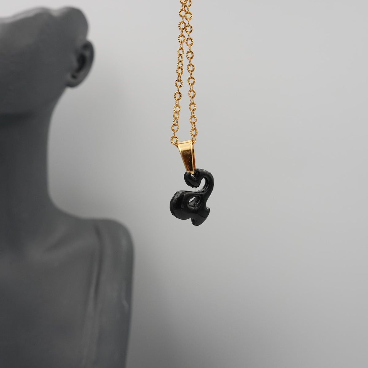 Collar Inicial (A)