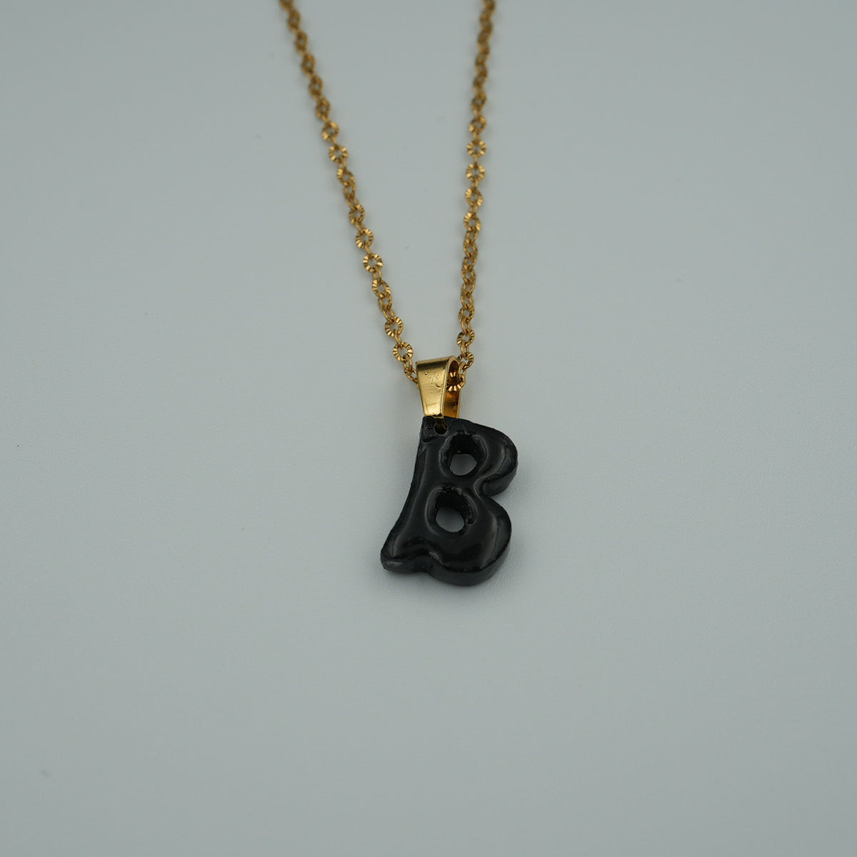 Collar Inicial (B)