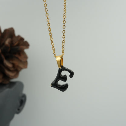 Collar Inicial (E)