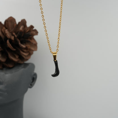 Collar Inicial (J)