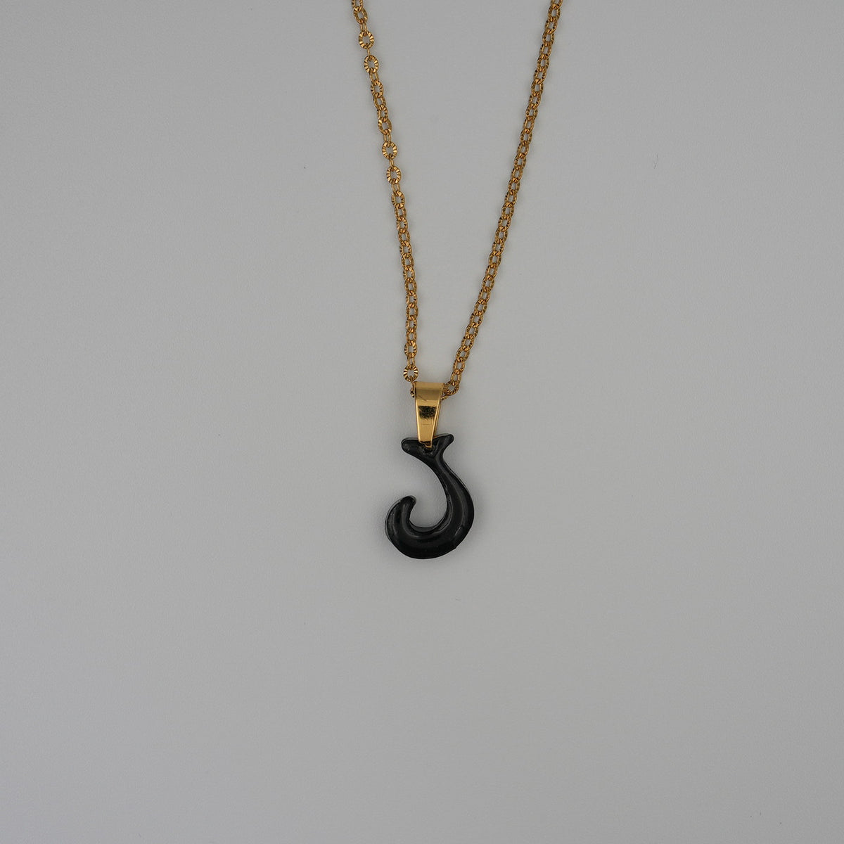 Collar Inicial (J)