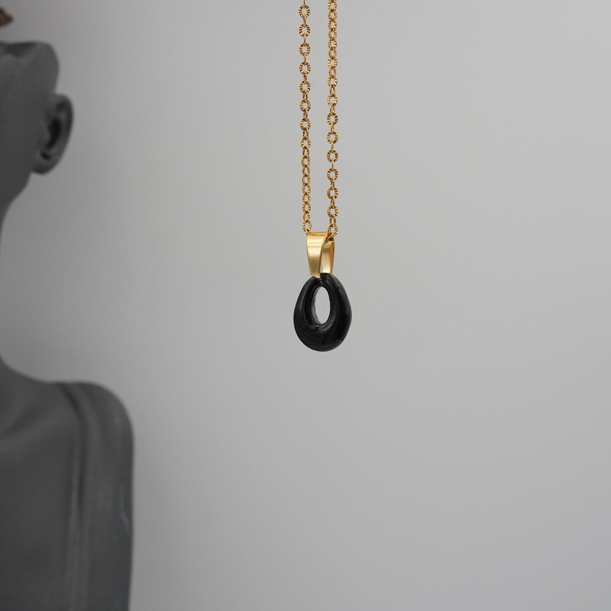 Collar Inicial (O)
