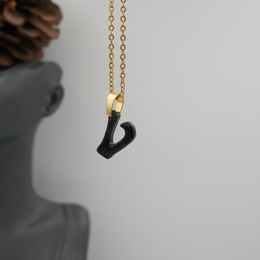 Collar Inicial (V)