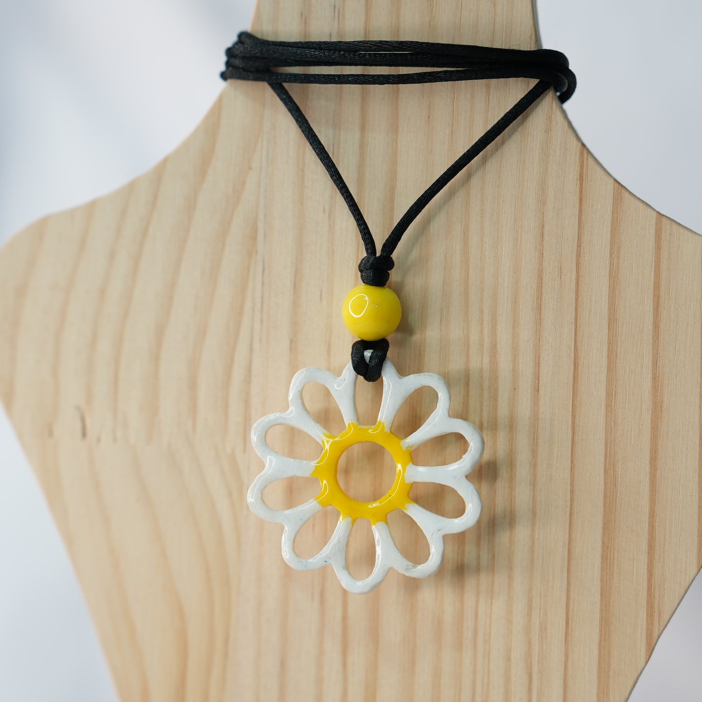Collar Hilo Multiuso Maxi Flor Margarita