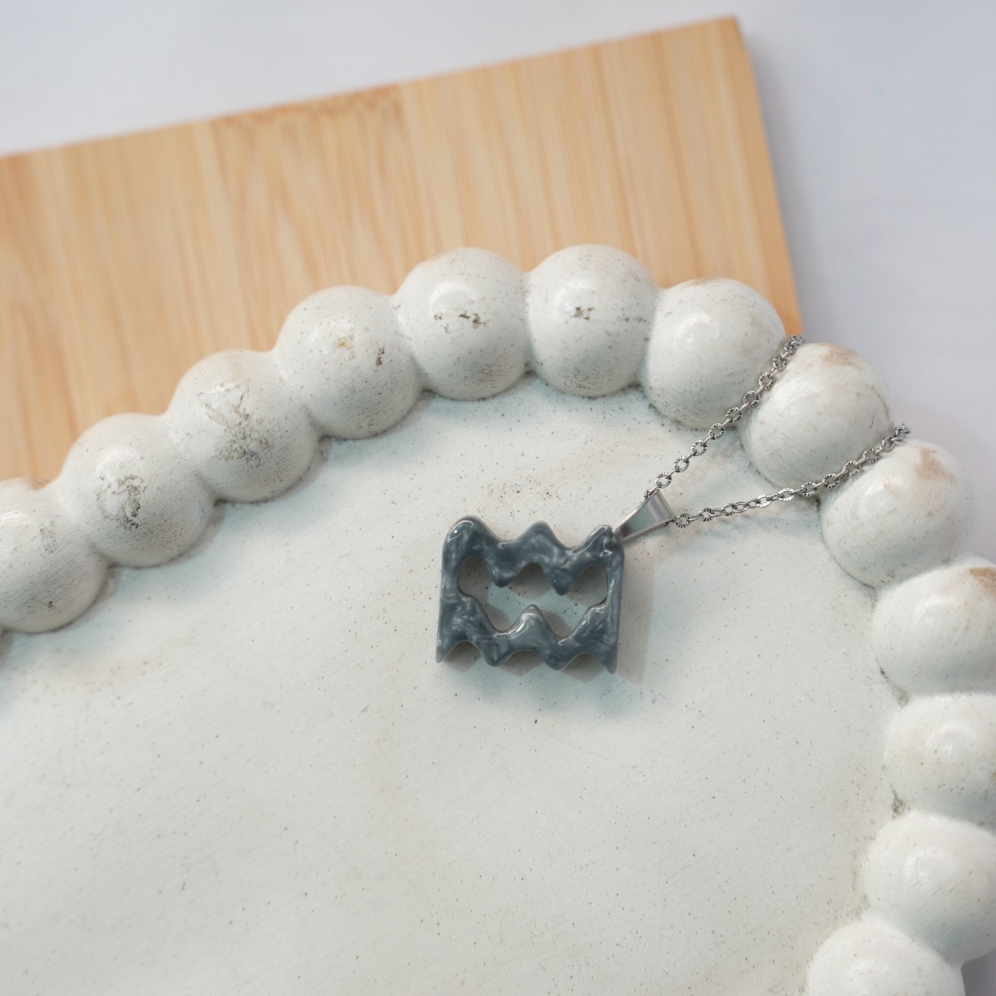 Collar Signo Zodiacal Acuario