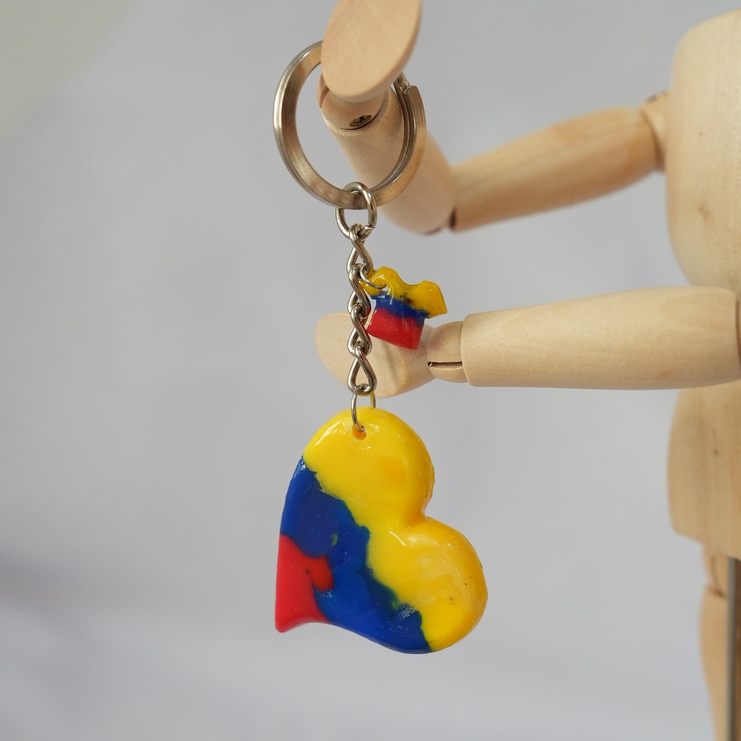 Llavero colgante Corazón Colombia Tricolor